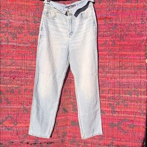 Women’s Ultra High Rise Mom Jean